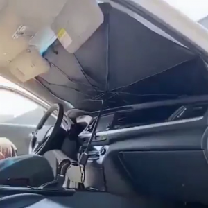 Deštník proti slunci a větru 03