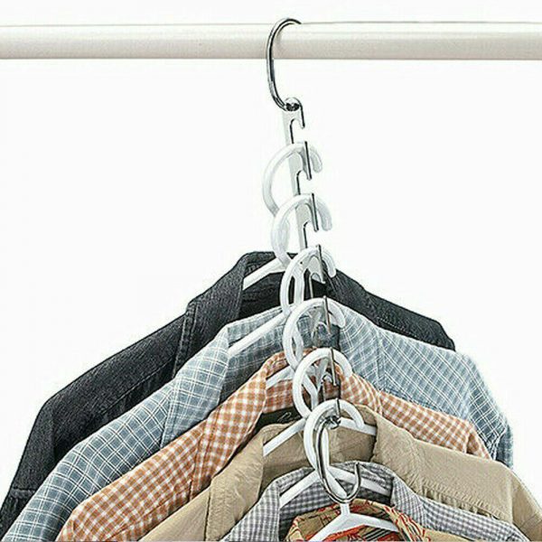 Smart Hanger – Chytrá ramínka pro 18 obleků slider