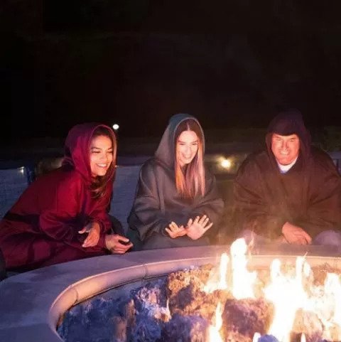 BLANKY – Deka s kapucí slider