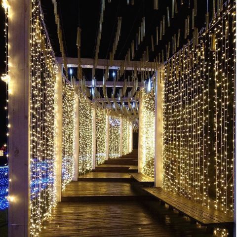 LED CURTAIN – 3D LED světla v podobě závěsu slider